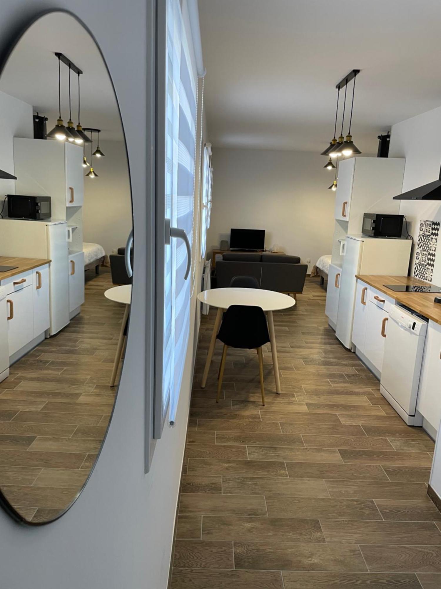 Studio Bien Situe & Tout Equipe Dans Une Maison Scionzier Exteriér fotografie